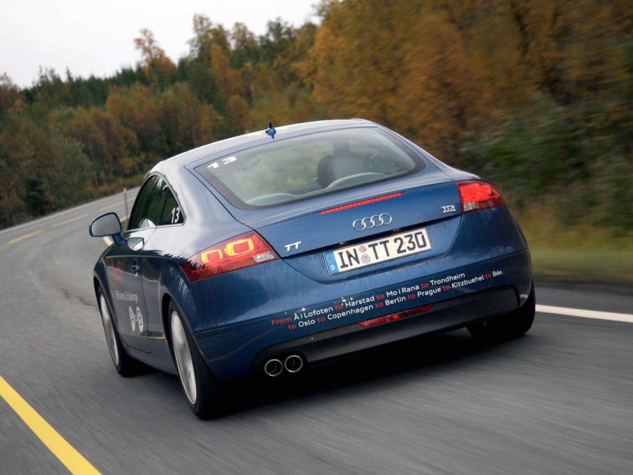  Audi TT Coupe TDI Quattro (8J) 2008 года  (фото 2 из 7)